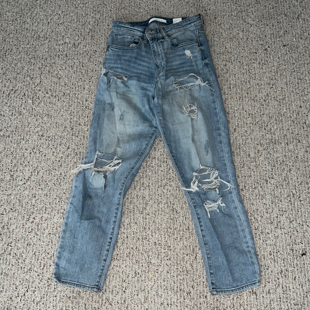 Lulus Distressed jeans